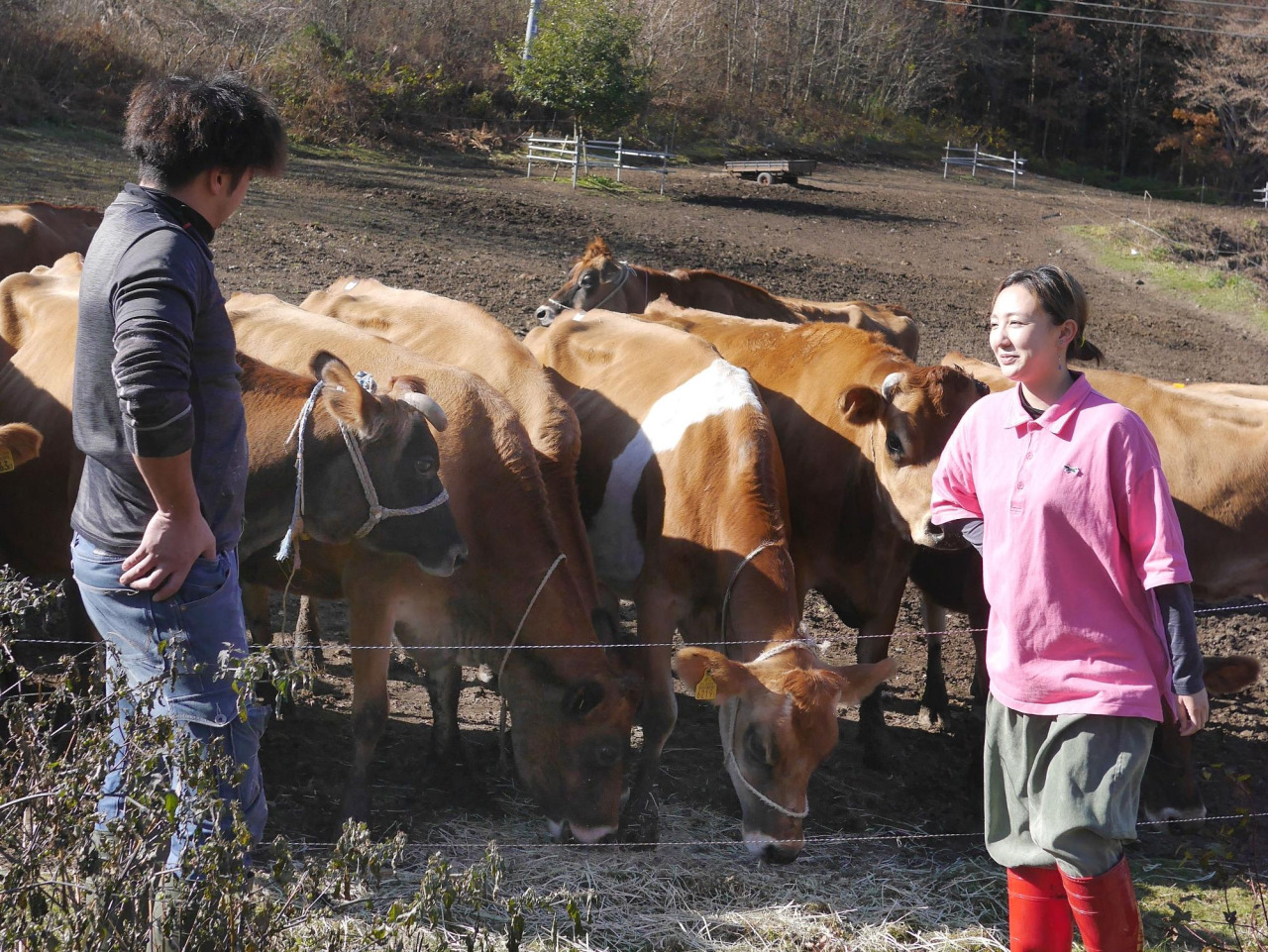 ファームつばさを営む夫の清水大翼さんと