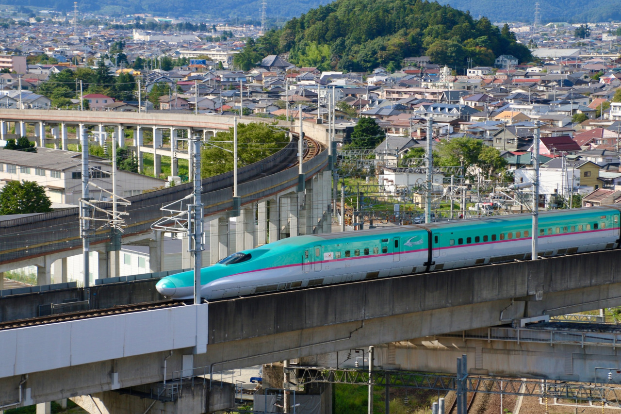 東京駅から福島駅までは新幹線で約1時間半